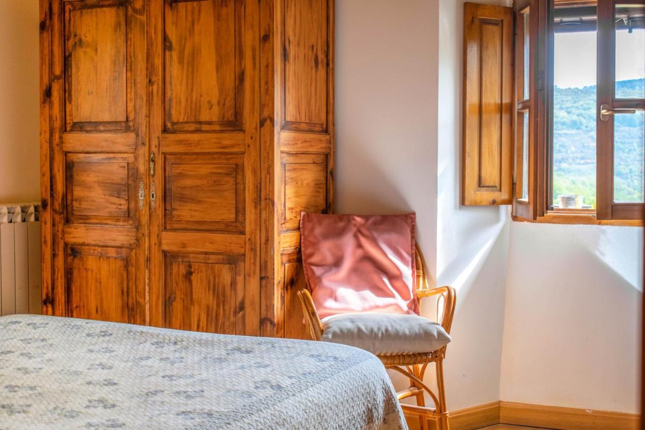 Casa Monaut, Acogedores Apartamentos A Los Pies De La Selva De Irati Saragueta Zewnętrze zdjęcie
